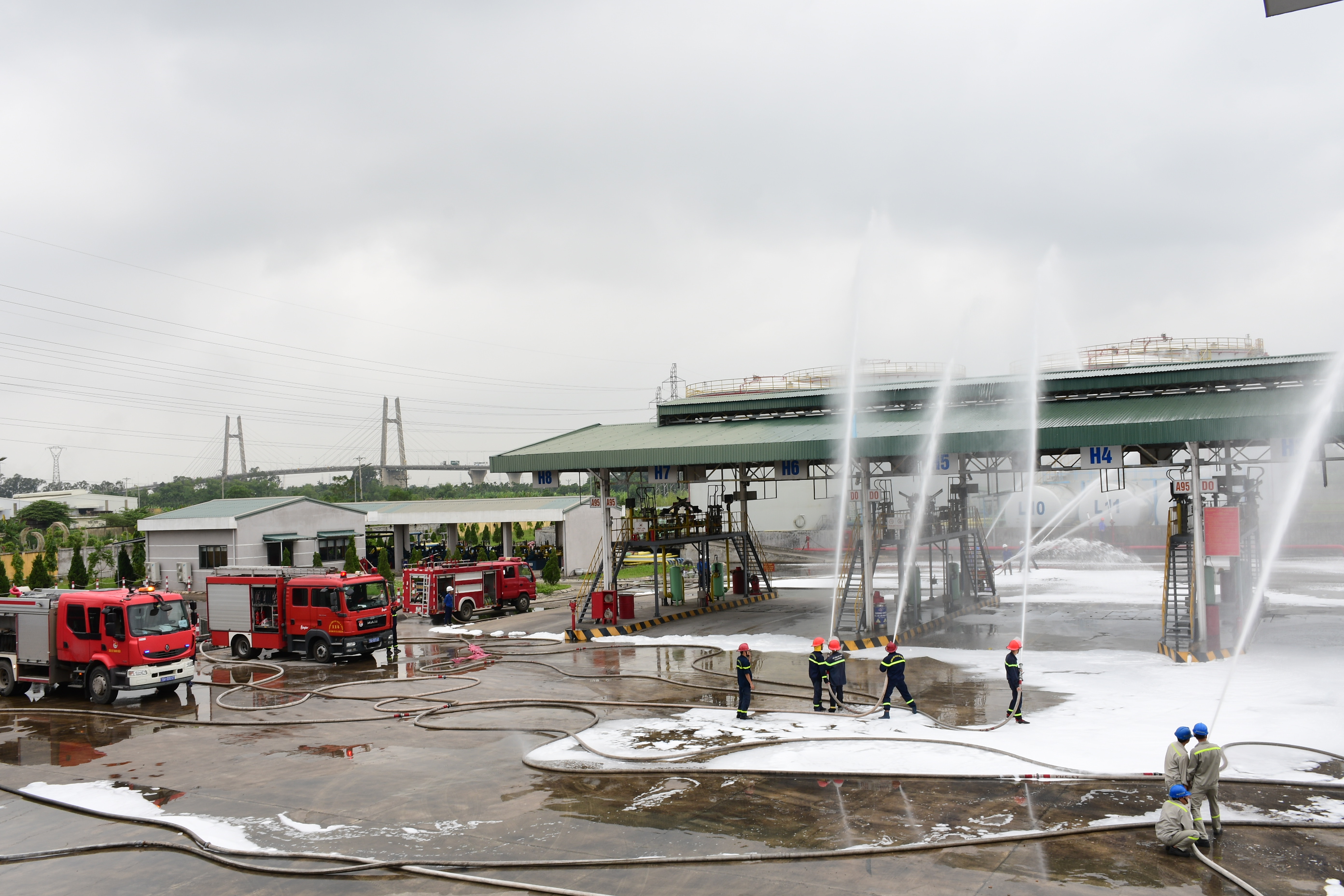 Tổng kho xăng dầu Hoàng Huy diễn tập phương án chữa cháy và cứu nạn cứu hộ